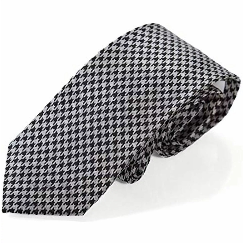Calvin Klein Men's Skinny Slim Silk Neck Tie Black